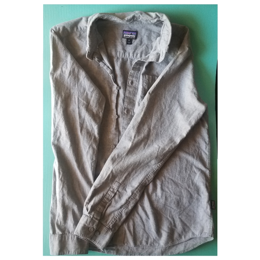 • SOLD •  Patagonia Gray Dress Shirt - Picture 2 of 9